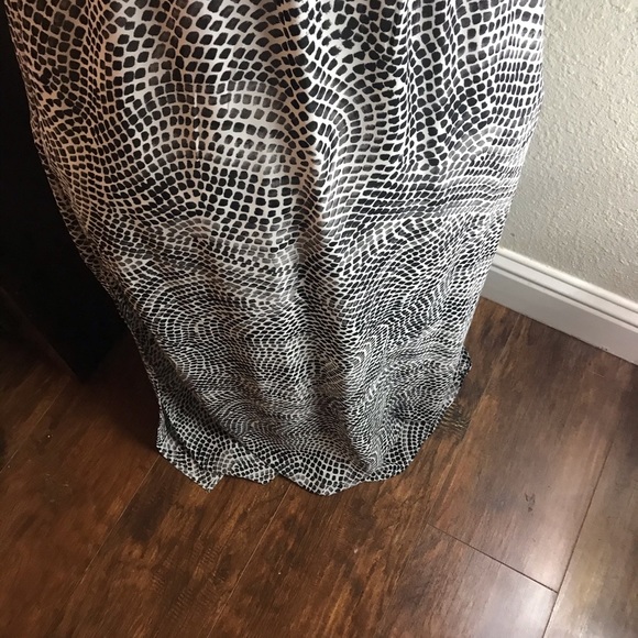 H & M Dress - Picture 7 of 8